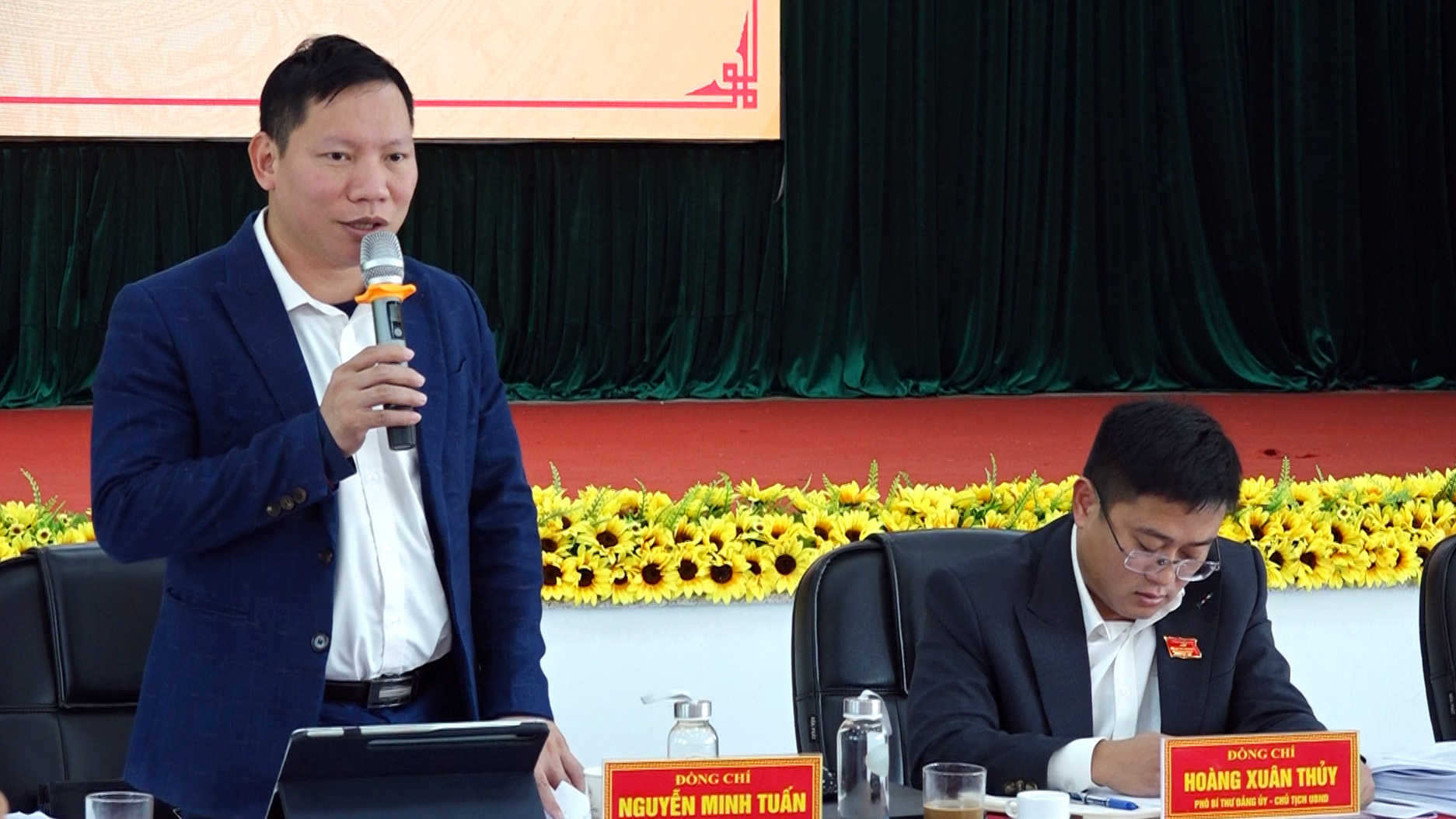 Anh-tin-bai